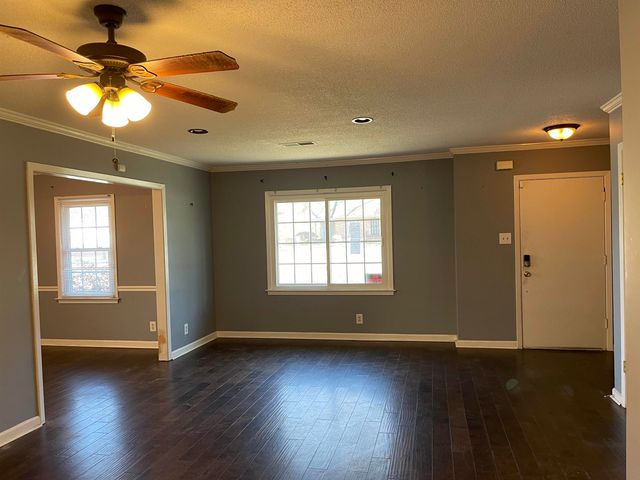 443 N WHITE STATION RD, Memphis, TN 38117