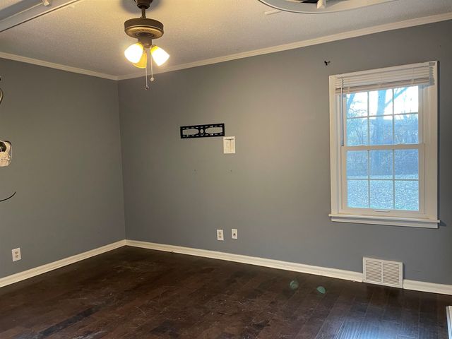 443 N WHITE STATION RD, Memphis, TN 38117