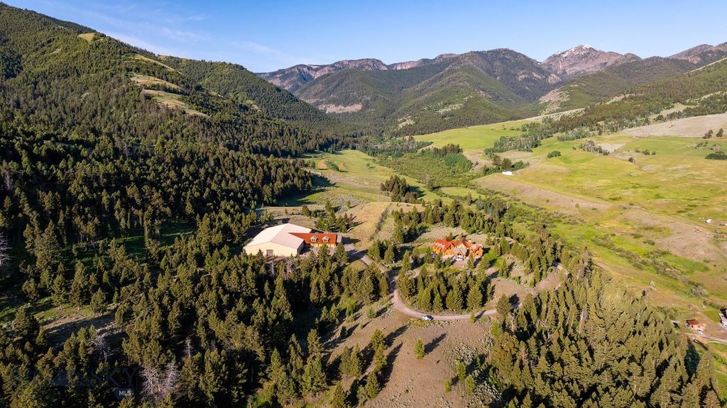 569/571 Cinnabar Basin Road, Gardiner, MT 59030 photo 2