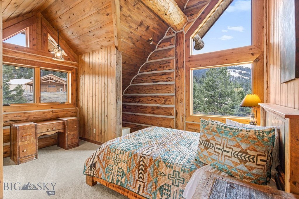 569/571 Cinnabar Basin Road, Gardiner, MT 59030 photo 21