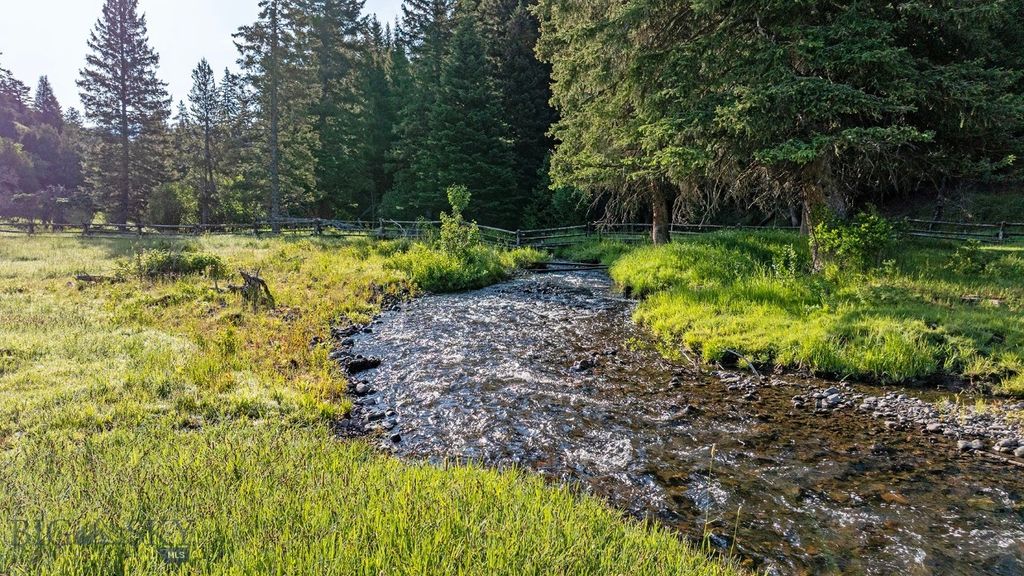 569/571 Cinnabar Basin Road, Gardiner, MT 59030 photo 3