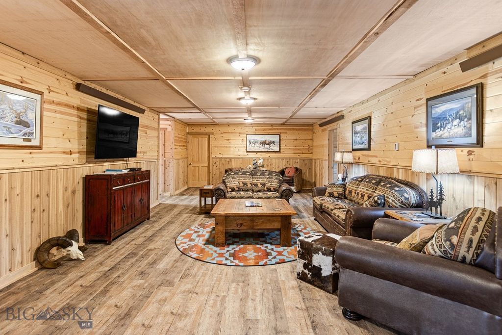 569/571 Cinnabar Basin Road, Gardiner, MT 59030 photo 31