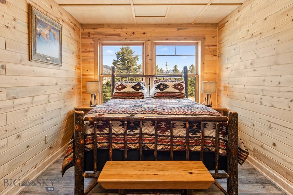569/571 Cinnabar Basin Road, Gardiner, MT 59030 photo 33