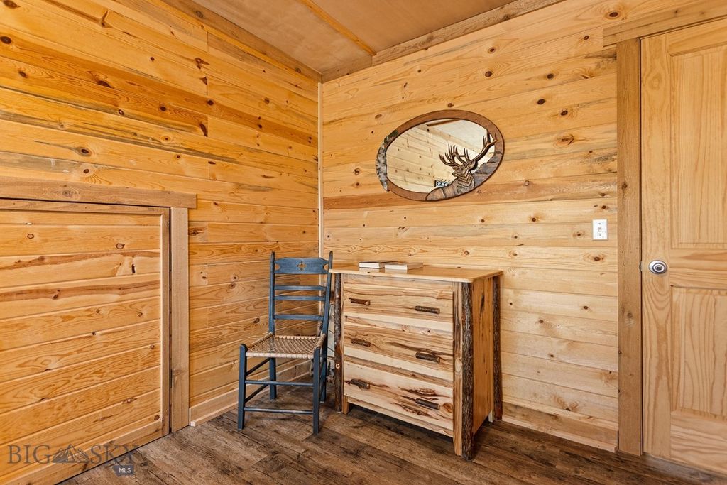569/571 Cinnabar Basin Road, Gardiner, MT 59030 photo 34