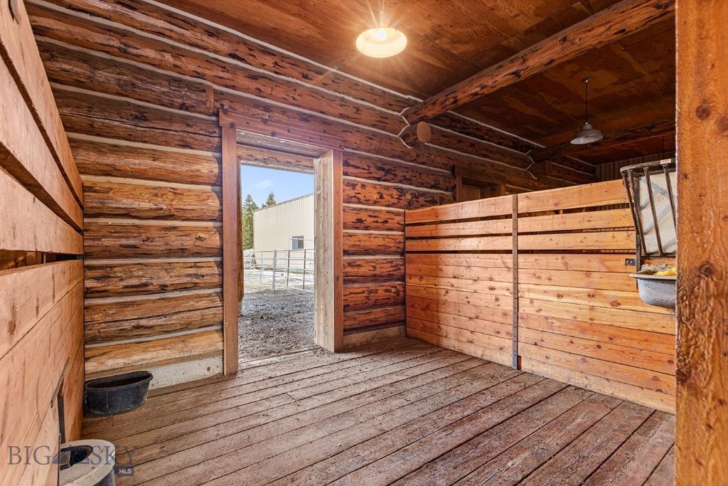 569/571 Cinnabar Basin Road, Gardiner, MT 59030 photo 56