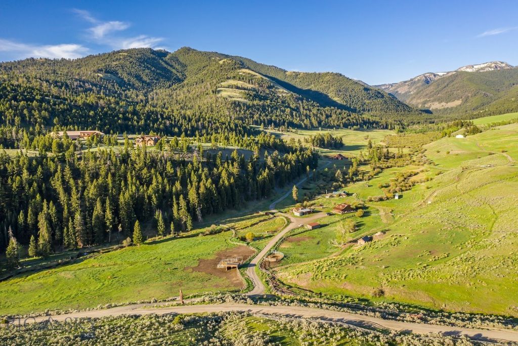 569/571 Cinnabar Basin Road, Gardiner, MT 59030 photo 59
