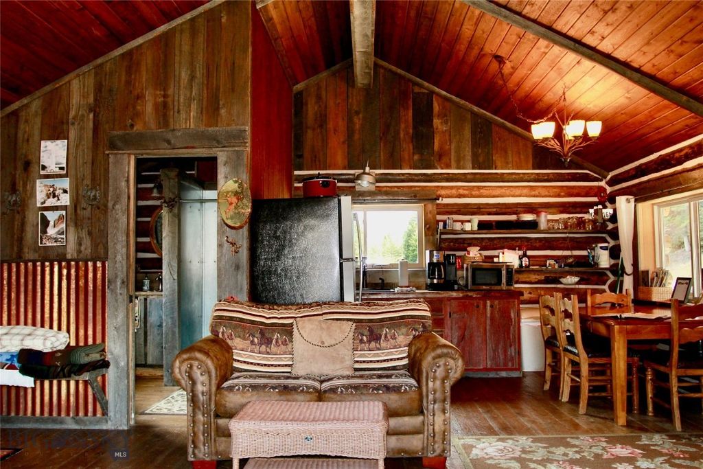 569/571 Cinnabar Basin Road, Gardiner, MT 59030 photo 76