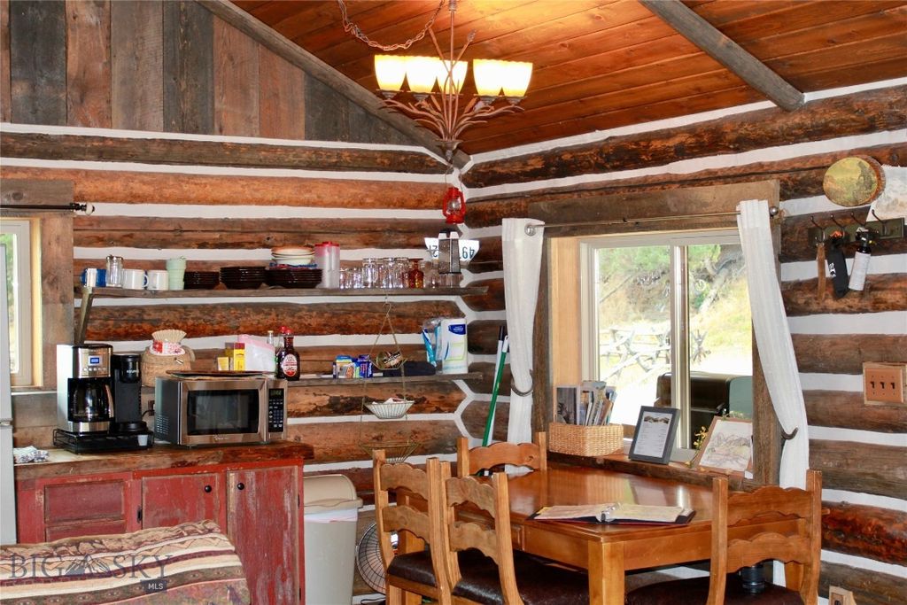 569/571 Cinnabar Basin Road, Gardiner, MT 59030 photo 77