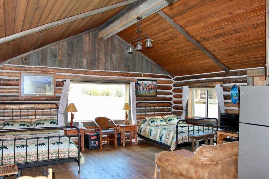 569/571 Cinnabar Basin Road, Gardiner, MT 59030 photo 79