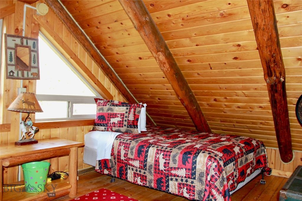 569/571 Cinnabar Basin Road, Gardiner, MT 59030 photo 87