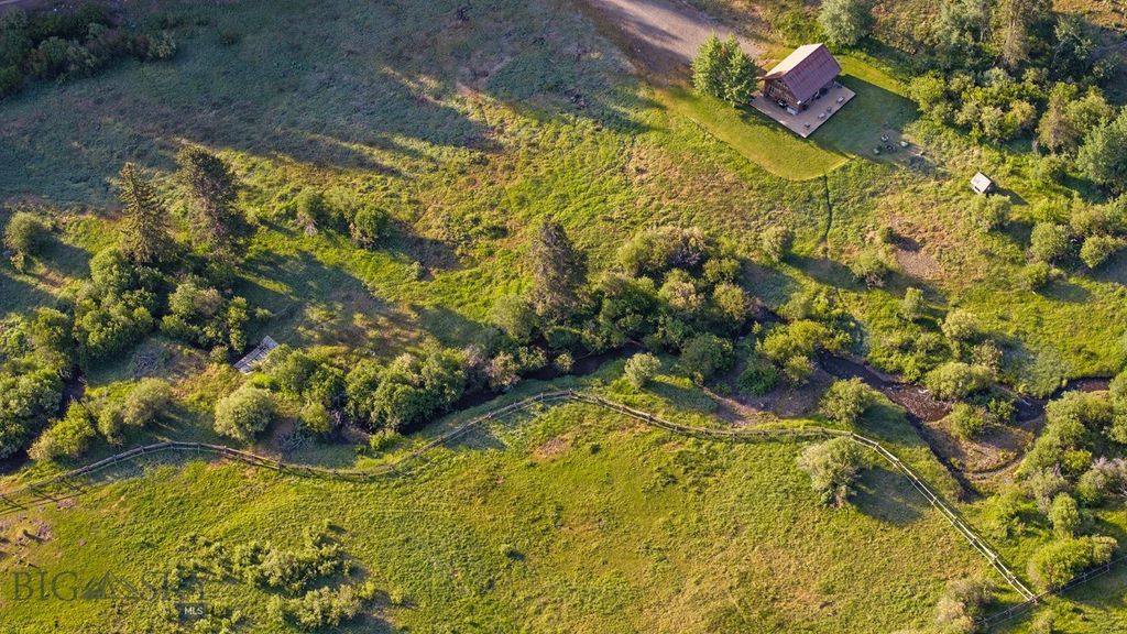569/571 Cinnabar Basin Road, Gardiner, MT 59030 photo 89