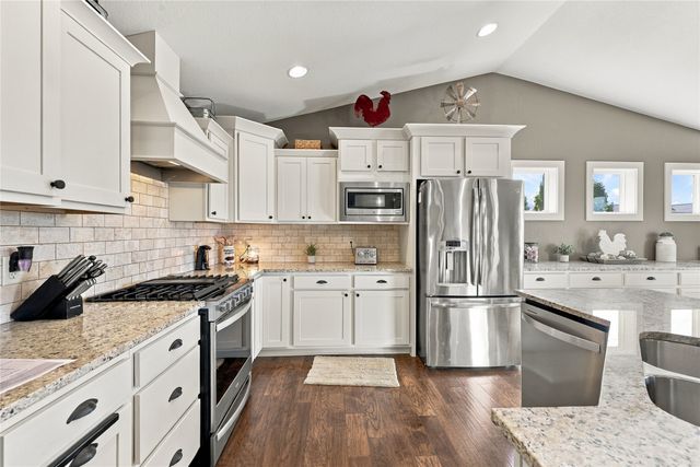 1202 NE Cold Harbor Drive, Ankeny, IA 50021
