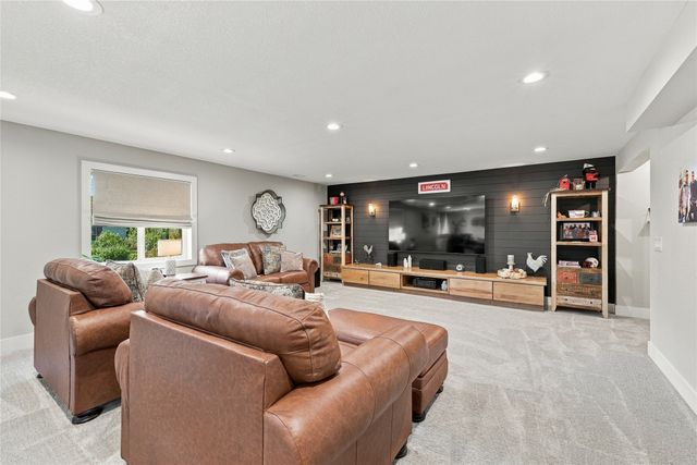 1202 NE Cold Harbor Drive, Ankeny, IA 50021