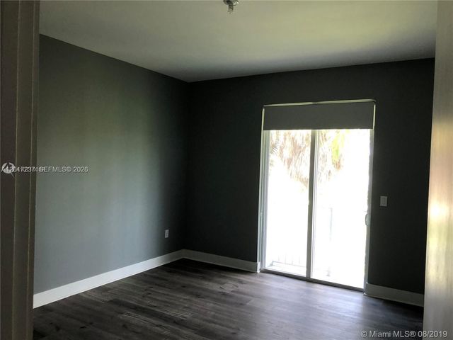 440 NE 35th Court 3, Oakland Park, FL 33334