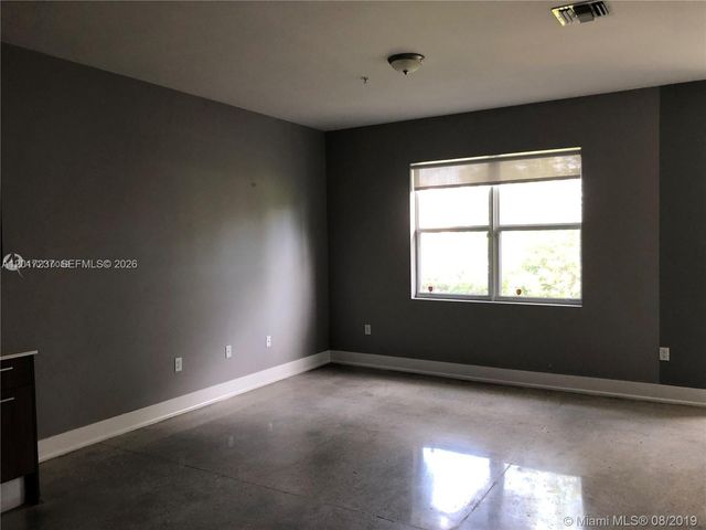 440 NE 35th Court 3, Oakland Park, FL 33334