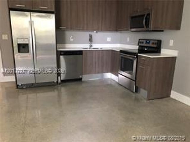 440 NE 35th Court 3, Oakland Park, FL 33334
