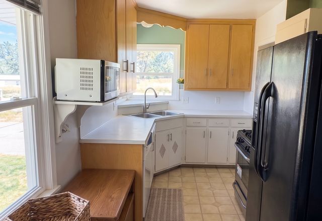 3715 Rhode Island Avenue S, Saint Louis Park, MN 55426