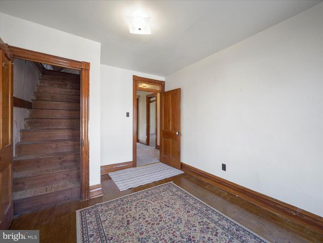 25 FAIRVIEW AVE, Waynesboro, PA 17268