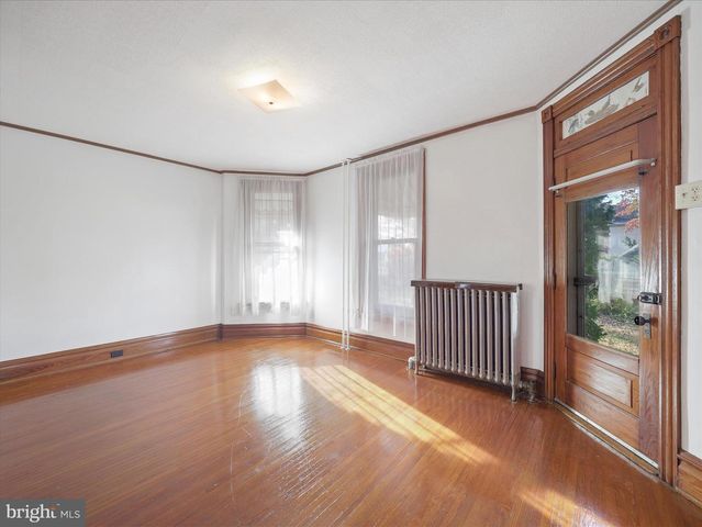 25 FAIRVIEW AVE, Waynesboro, PA 17268