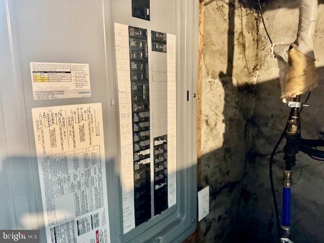 124 S WYLAM ST, Frackville, PA 17931