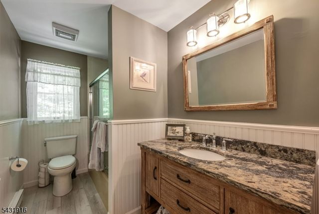 19 Rabbit Run Dr, West Milford Twp., NJ 07435