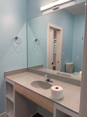 655 N RTE O, Rocheport, MO 65279