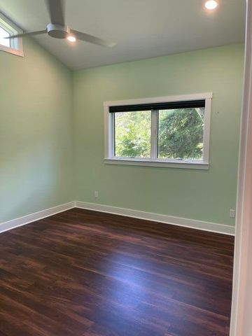 655 N RTE O, Rocheport, MO 65279