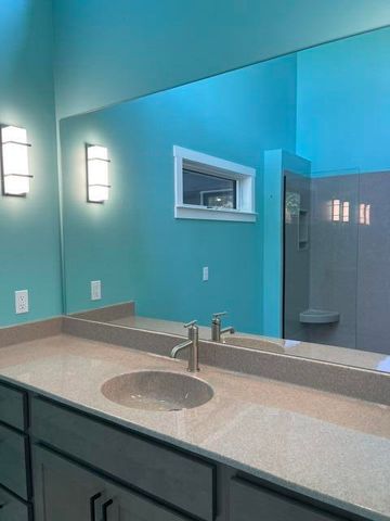 655 N RTE O, Rocheport, MO 65279