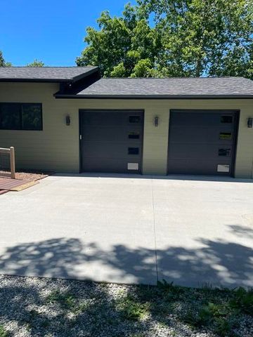 655 N RTE O, Rocheport, MO 65279