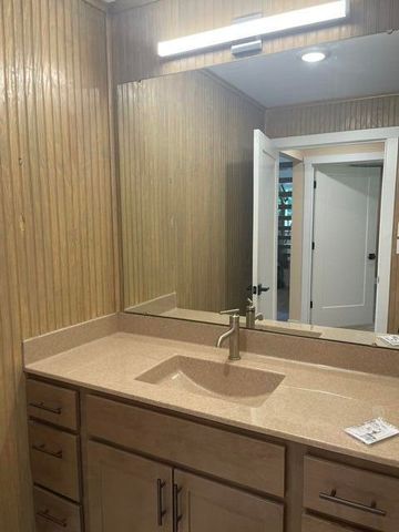 655 N RTE O, Rocheport, MO 65279