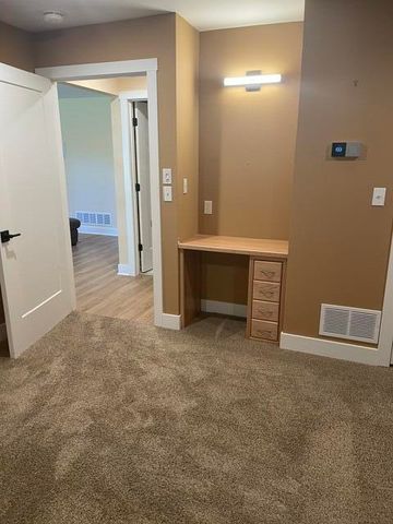 655 N RTE O, Rocheport, MO 65279
