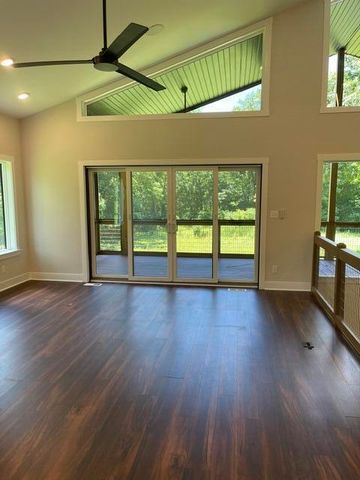655 N RTE O, Rocheport, MO 65279