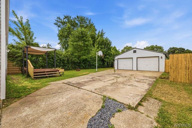 554 79th Street, Niagara Falls, NY 14304