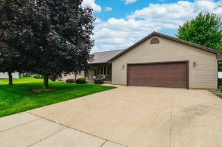 440 LONGWOOD LANE, Wrightstown, WI 54180