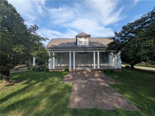 602 Avenue 2 NE, Atkins, AR 72823