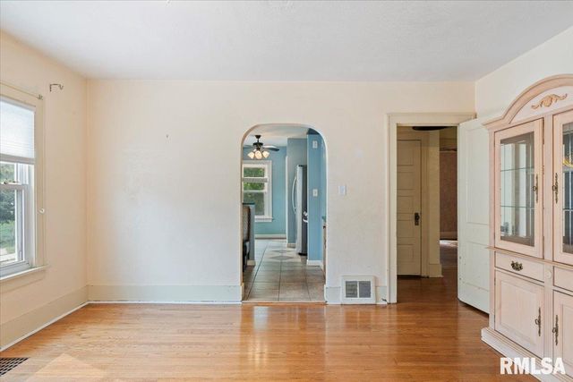 2416 30TH Street, Rock Island, IL 61201