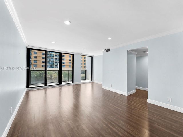 2301 S Ocean Drive 307, Hollywood, FL 33019