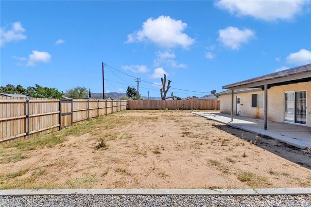 12275 Tesuque, Apple Valley, CA 92308