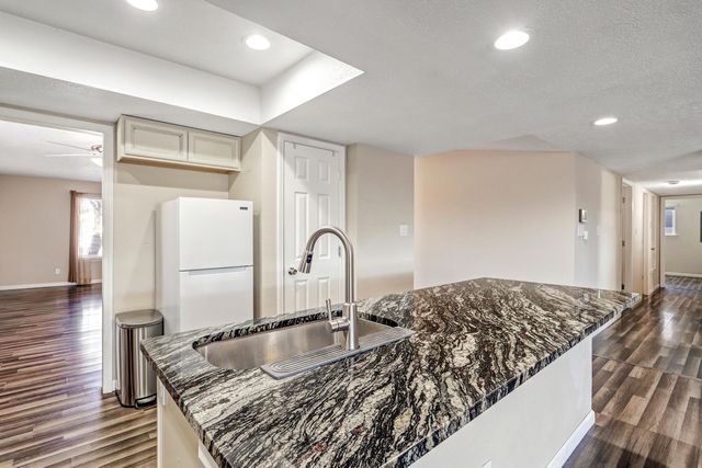 7000 Welton Drive NE, Albuquerque, NM 87109