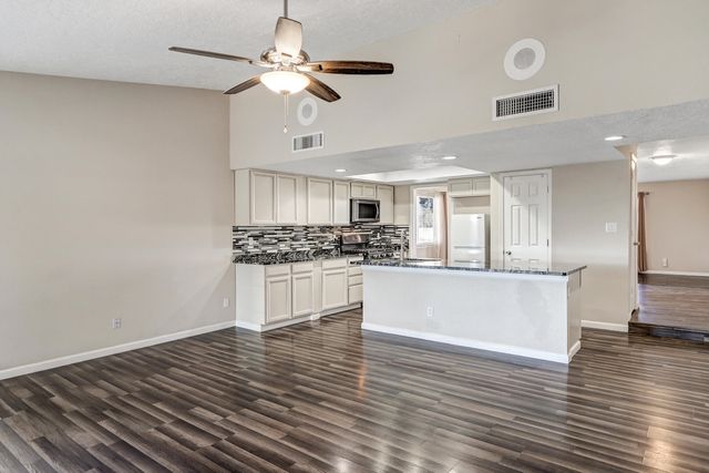 7000 Welton Drive NE, Albuquerque, NM 87109