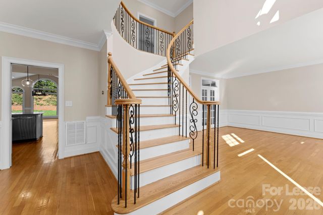 2134 Glade Hill Road, Charlotte, NC 28270