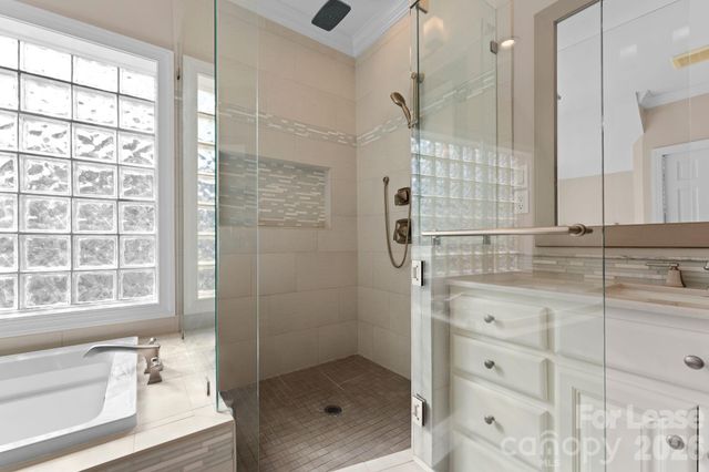 2134 Glade Hill Road, Charlotte, NC 28270