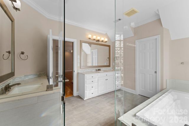 2134 Glade Hill Road, Charlotte, NC 28270