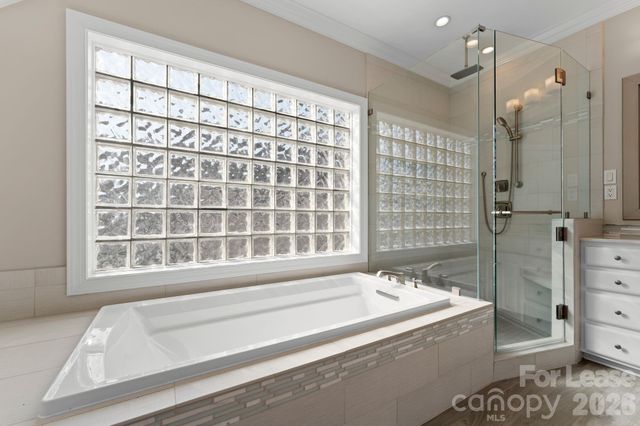 2134 Glade Hill Road, Charlotte, NC 28270