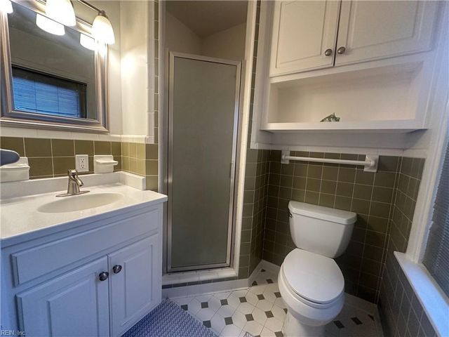 729 Charles RD, Yorktown, VA 23692