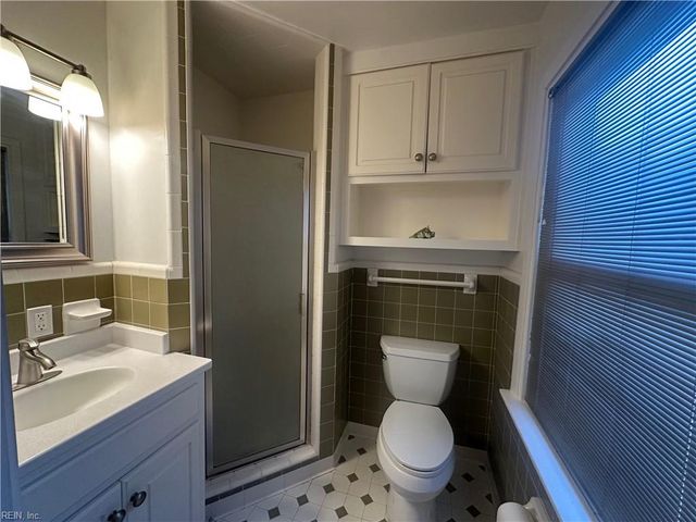 729 Charles RD, Yorktown, VA 23692