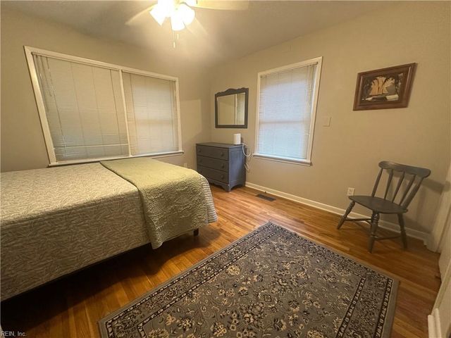 729 Charles RD, Yorktown, VA 23692
