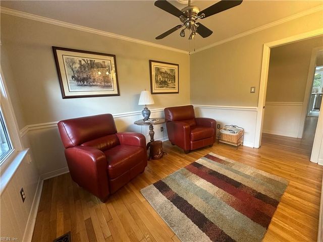 729 Charles RD, Yorktown, VA 23692