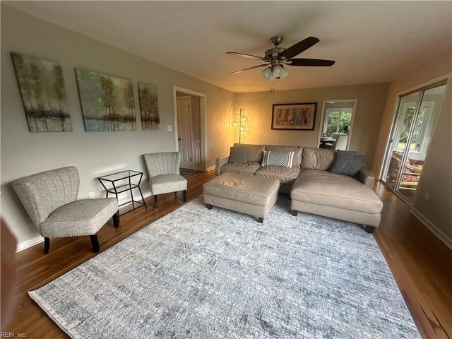 729 Charles RD, Yorktown, VA 23692