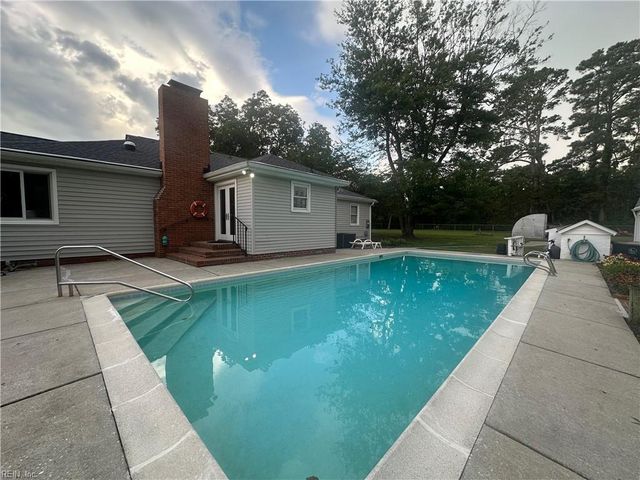 729 Charles RD, Yorktown, VA 23692